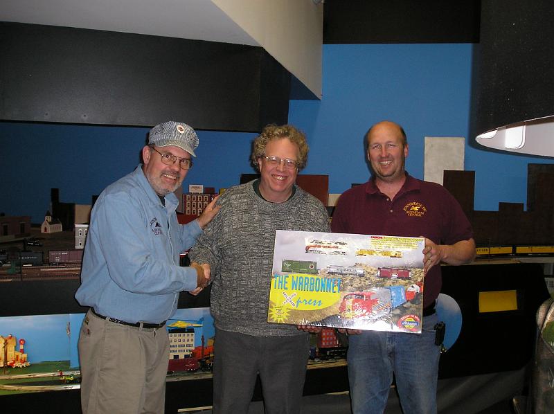 mixed shawn-club 090.JPG - The winner of the Athearn HO train set